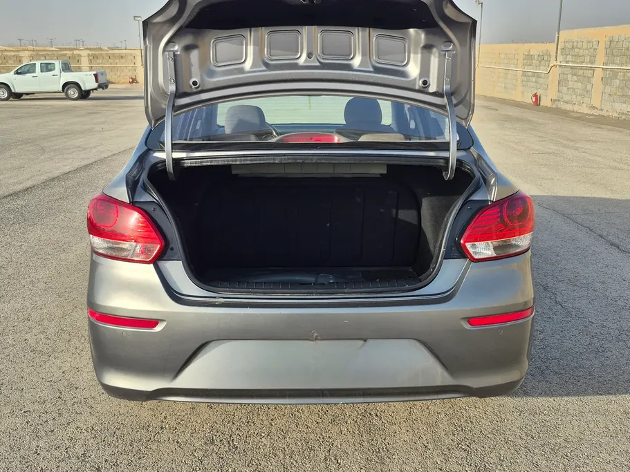 2023 Kia Pegas LX 