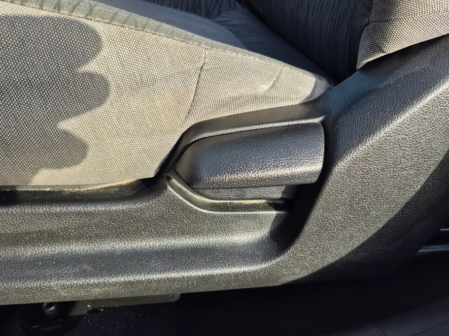 2023 Kia Pegas LX 