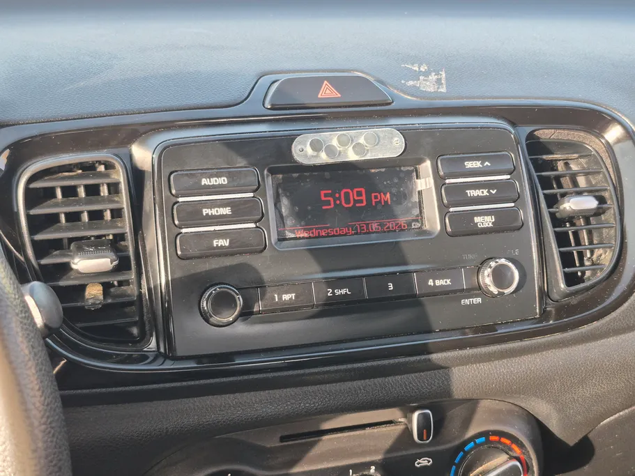 2023 Kia Pegas LX 