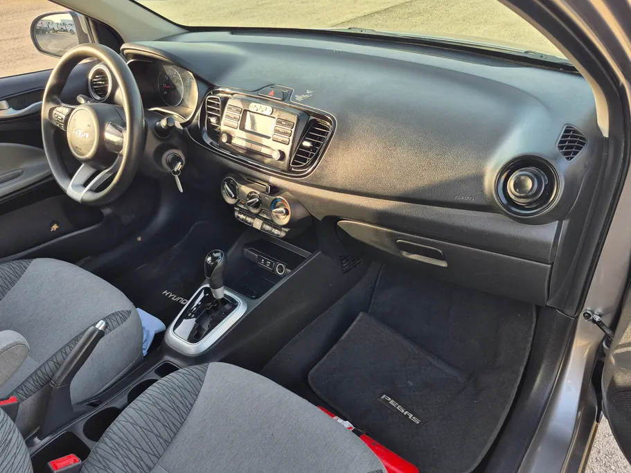 2023 Kia Pegas LX 