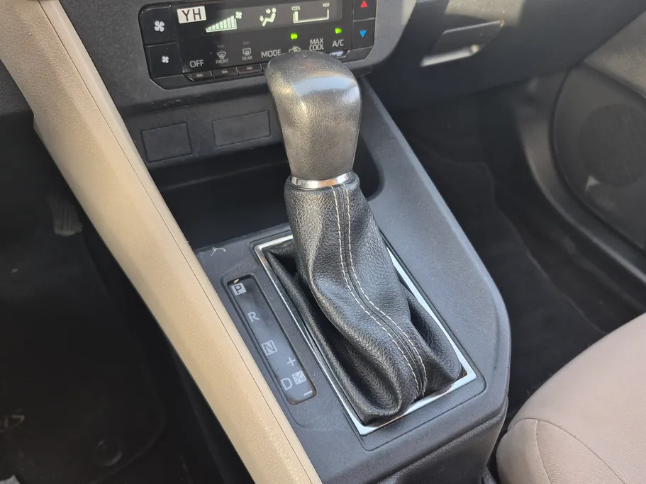 2024 Toyota Yaris  Y 