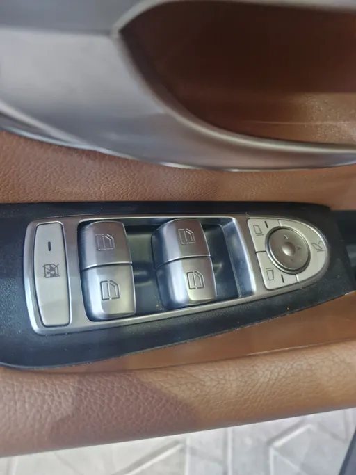 2022 Mercedes E 200 