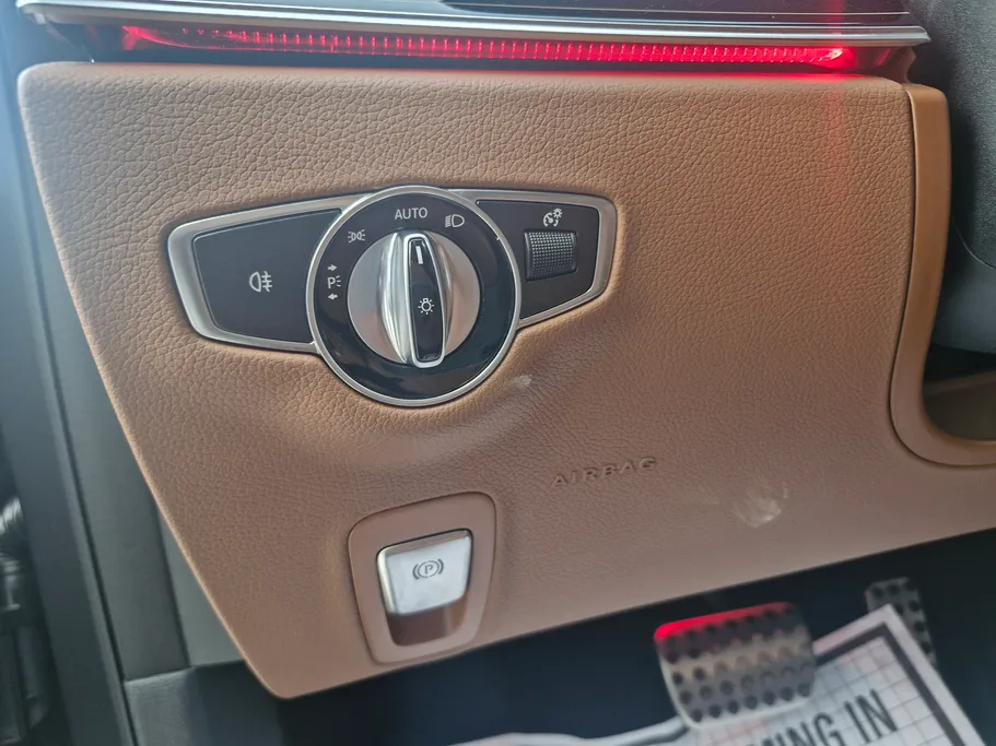 2022 Mercedes E 200 