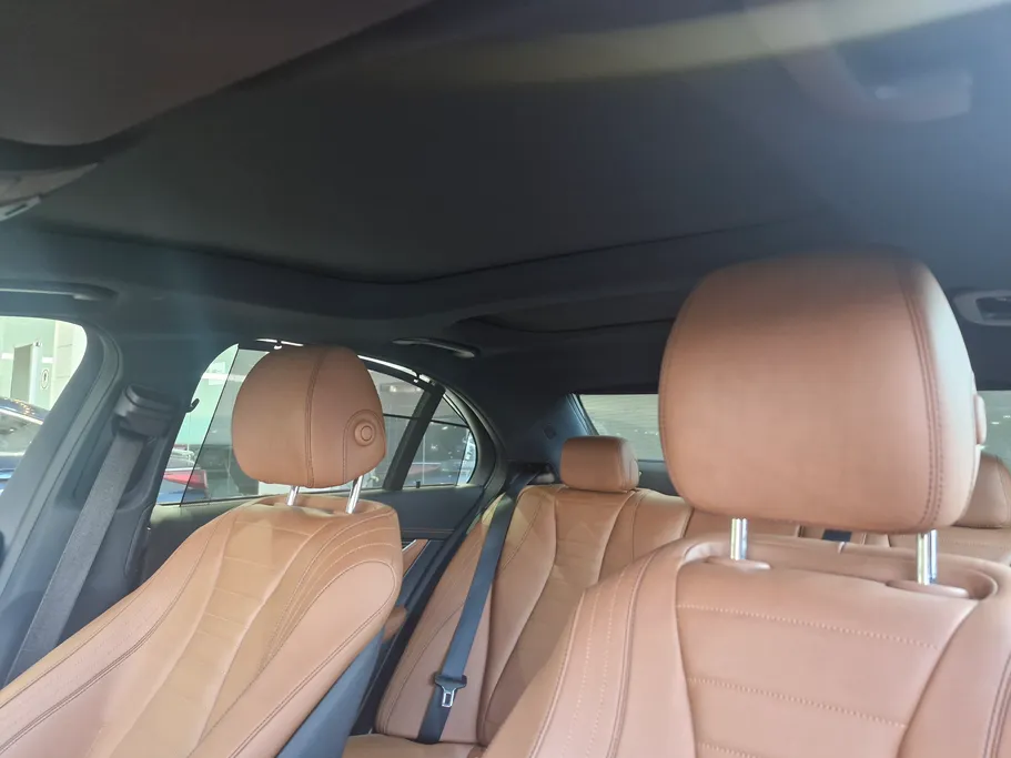 2022 Mercedes E 200 
