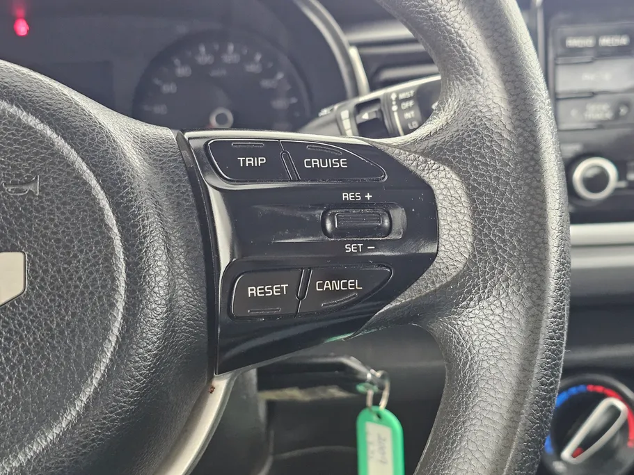2022 Kia Rio LX 