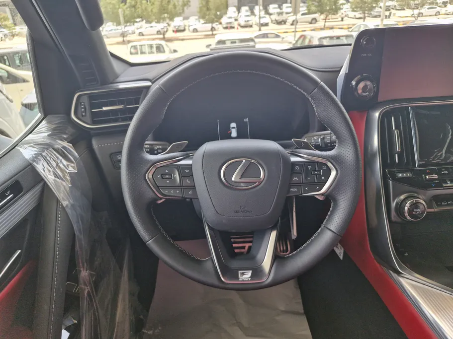 2025 Lexus LX 600 