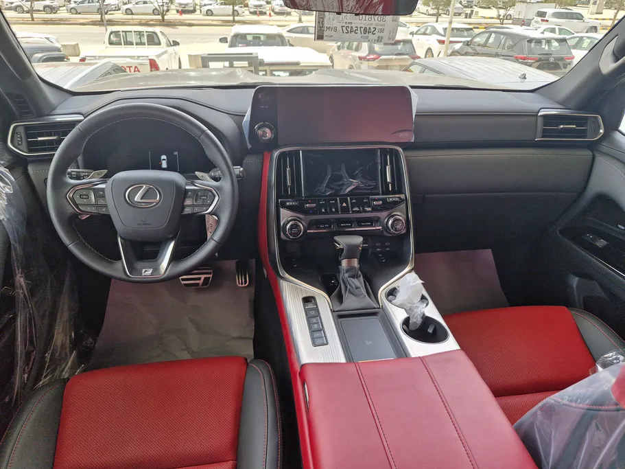 2025 Lexus LX 600 