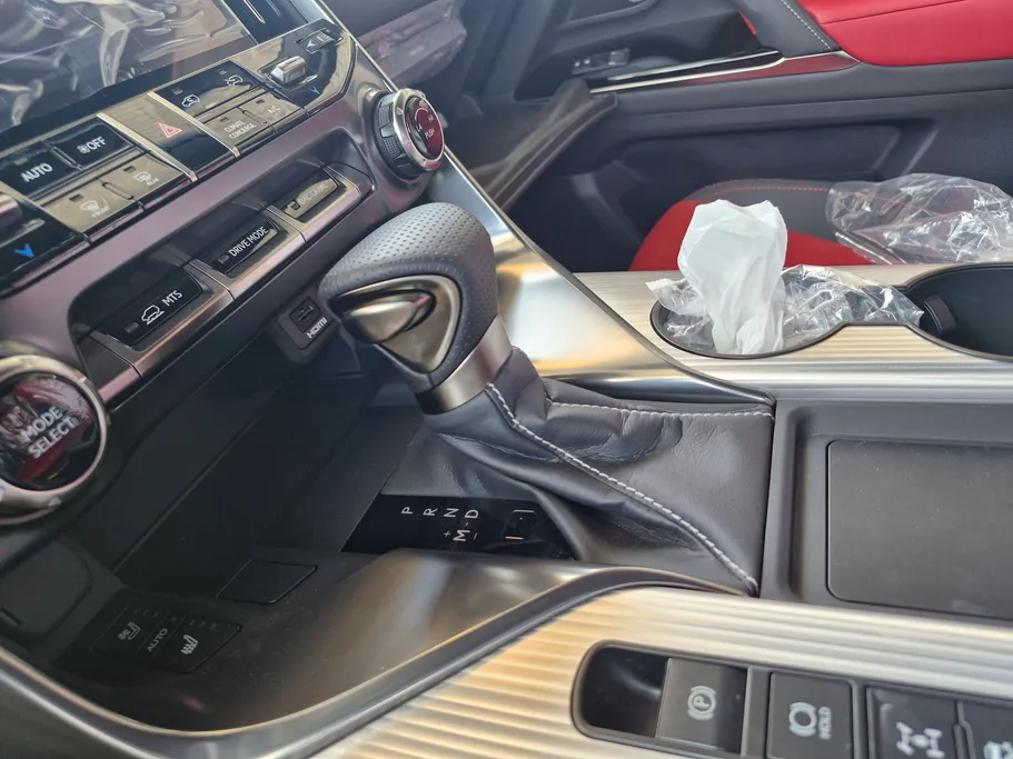 2025 Lexus LX 600 