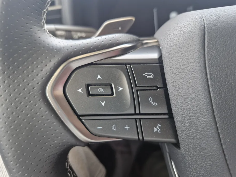 2025 Lexus LX 600 