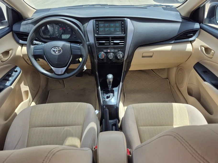 2022 Toyota Yaris  Y 