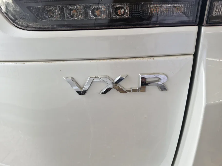 تويوتا لاندكروزر VXR 2026 