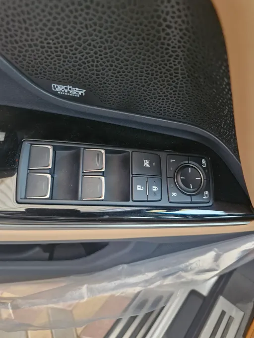 2025 Lexus LX 600 
