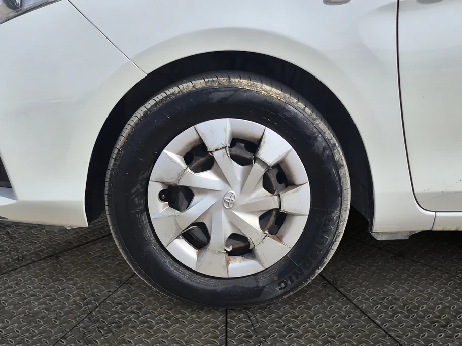 2021 Toyota Yaris  Y 