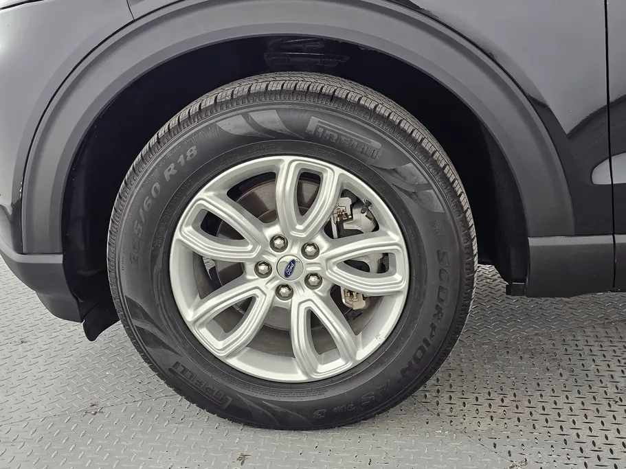 2022 Ford Explorer STD 