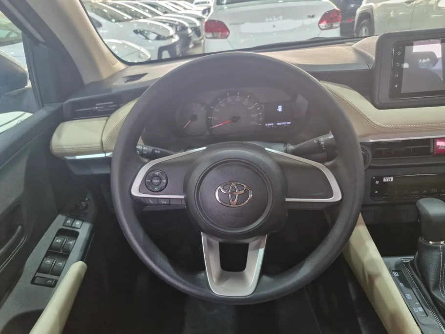 2024 Toyota Yaris  Y 
