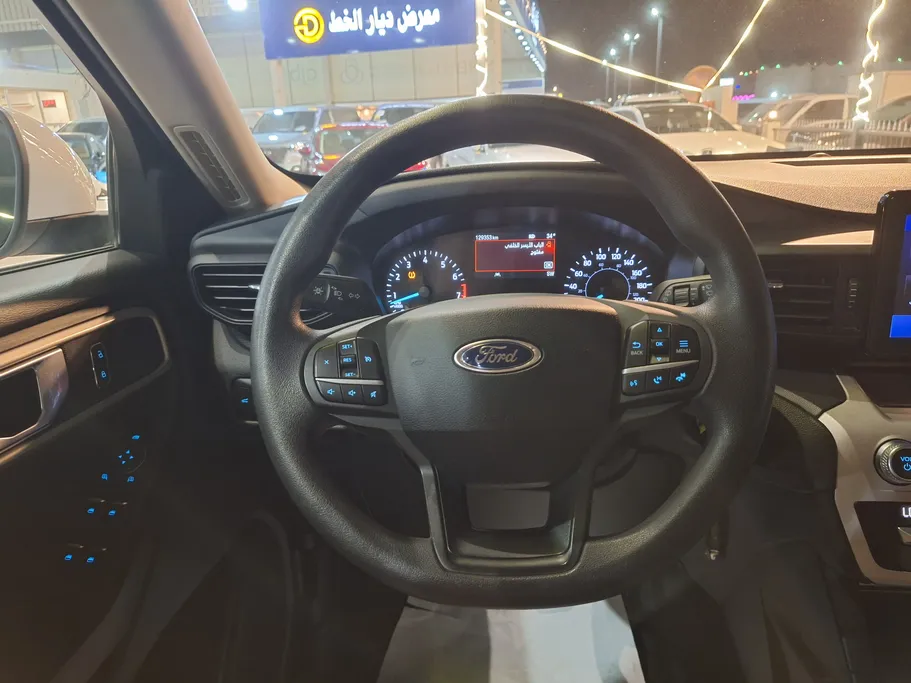 فورد اكسبلورر Base 2021 