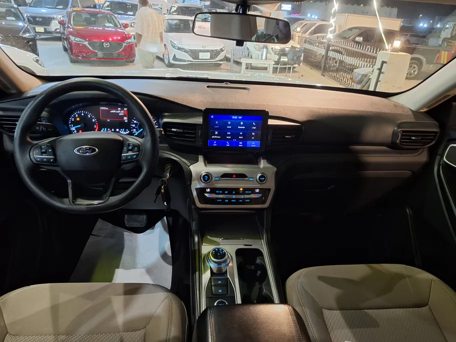 فورد اكسبلورر Base 2021 