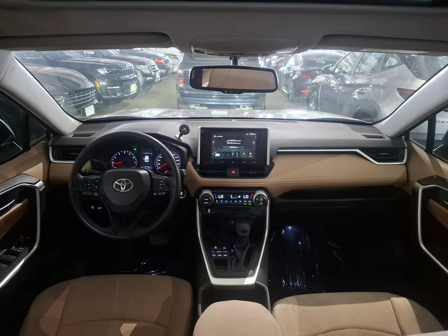 2024 Toyota RAV4 XLE 