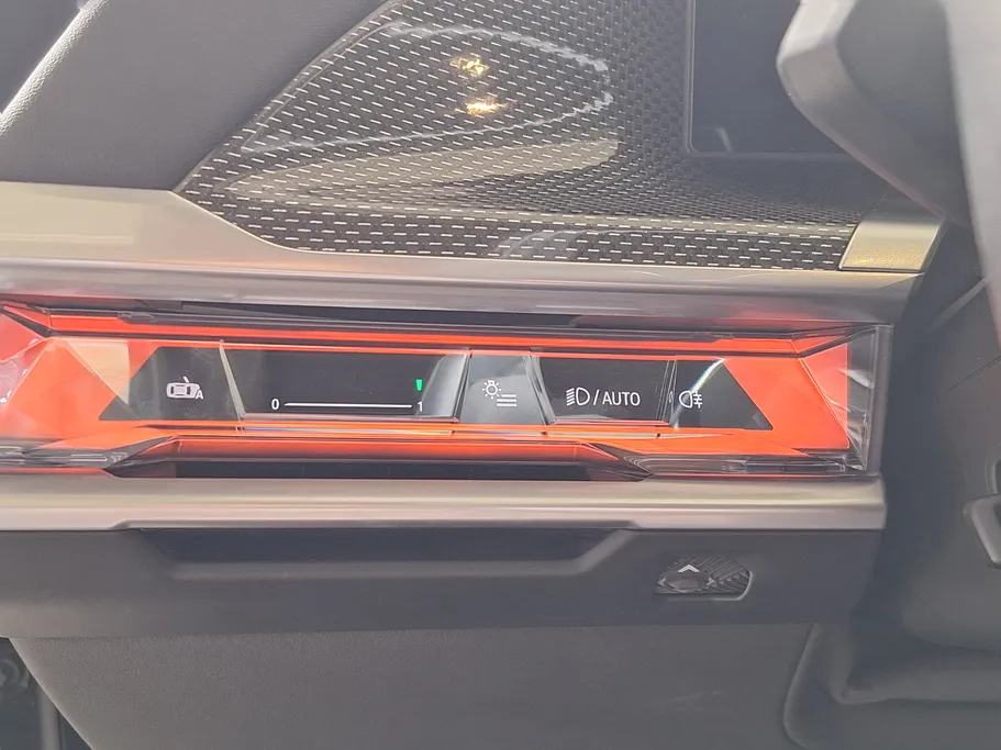 بي ام دبليو الفئة السابعة 735i 2025 