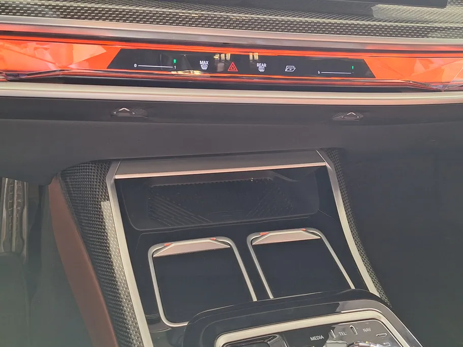 بي ام دبليو الفئة السابعة 735i 2025 