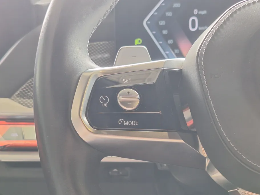بي ام دبليو الفئة السابعة 735i 2025 