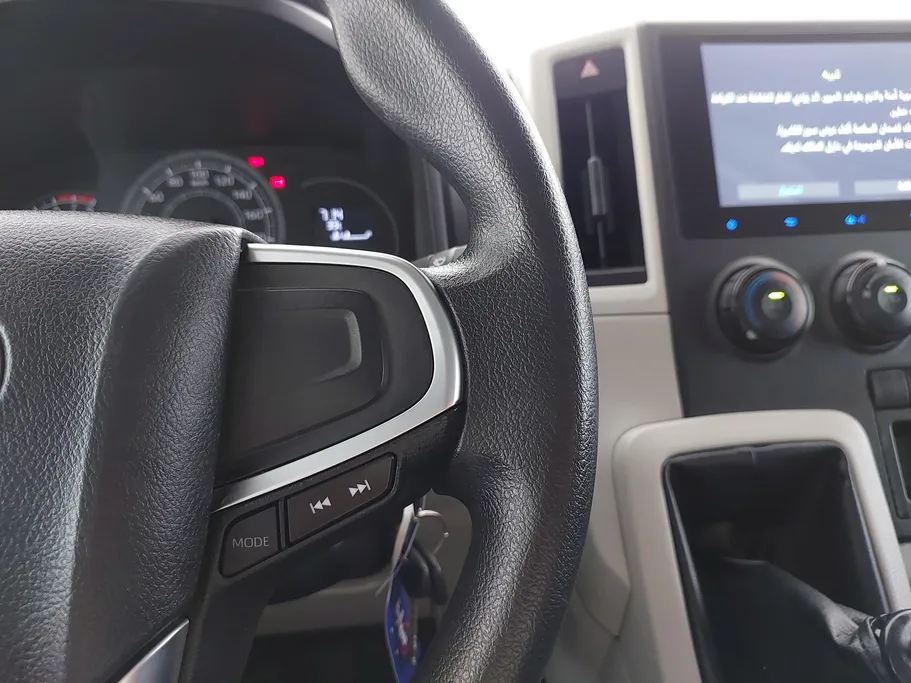 2024 Toyota Haice فان بضاعه 