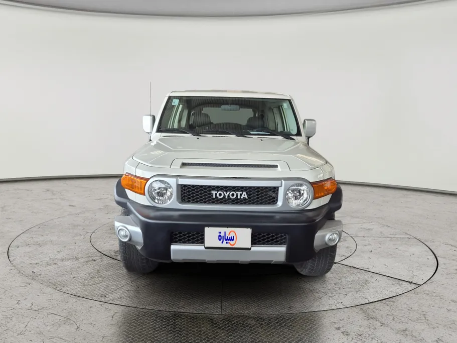 تويوتا اف جي FJ Cruiser 2023 