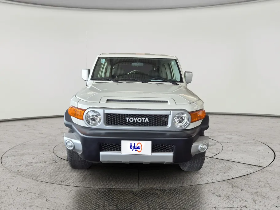 تويوتا اف جي FJ Cruiser 2023 