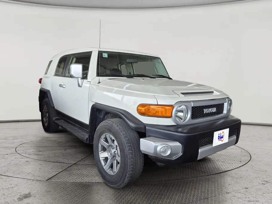 تويوتا اف جي FJ Cruiser 2023 