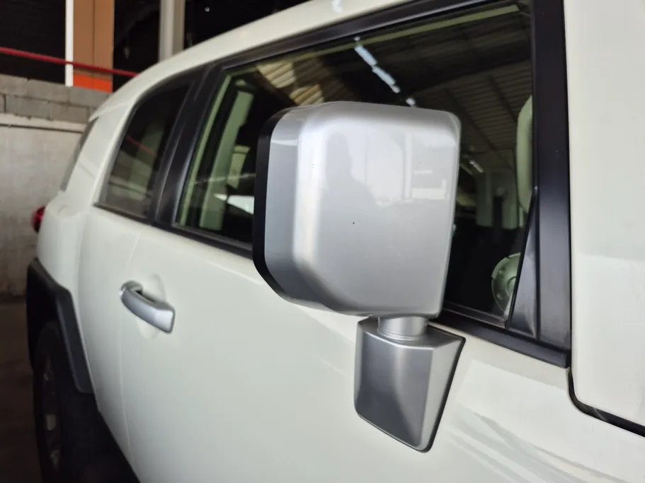 تويوتا اف جي FJ Cruiser 2023 