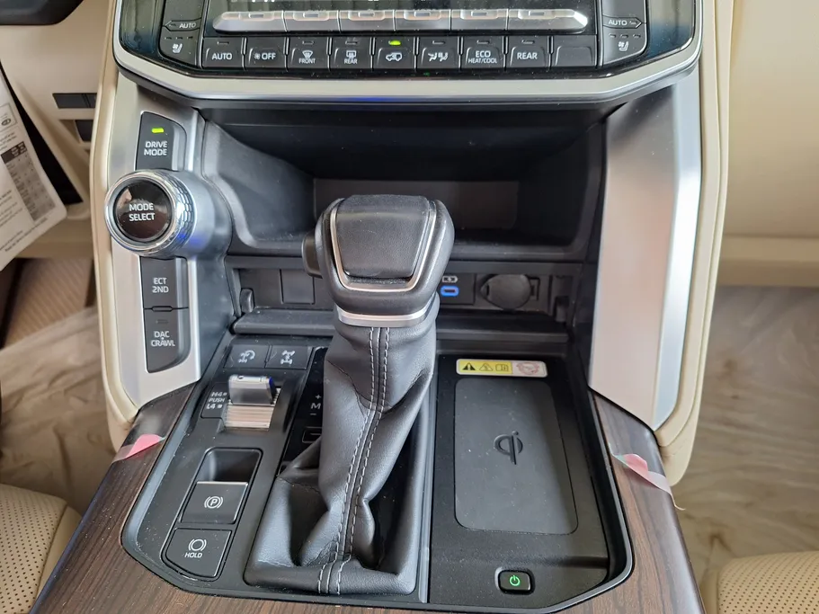 تويوتا لاندكروزر GXR4 2024 