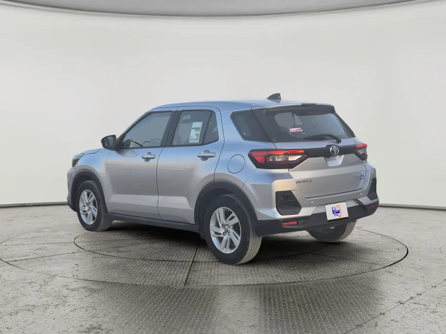 2024 Toyota Raize XLE 