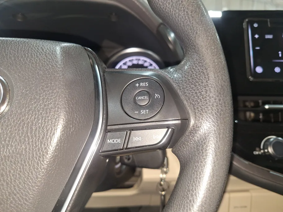 2022 Toyota Camry  LE 