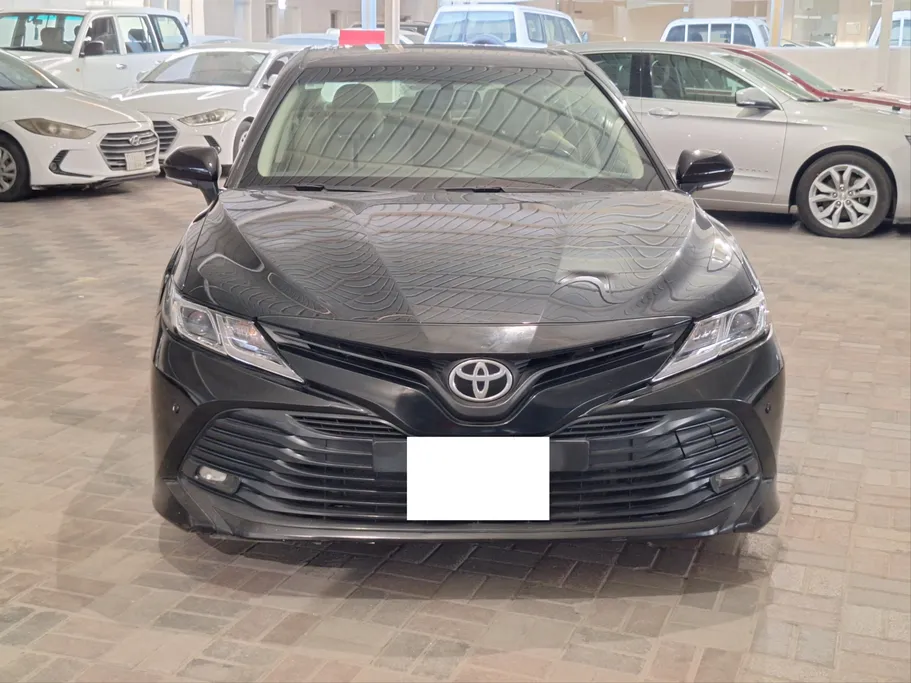 2019 Toyota Camry  GLE 