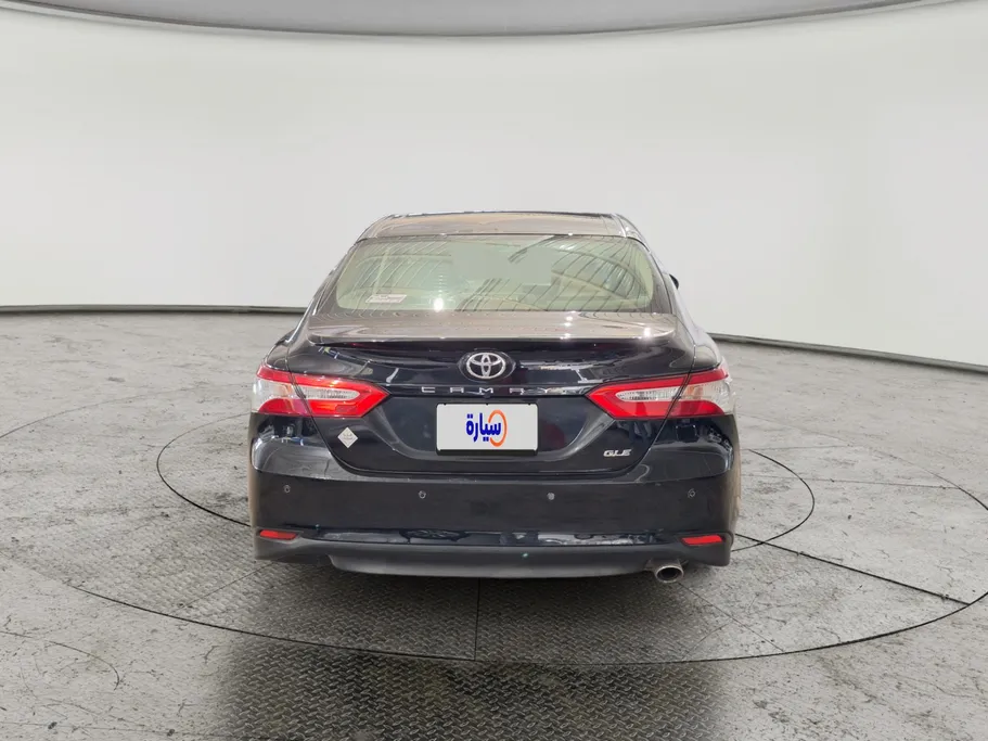 2019 Toyota Camry  GLE 