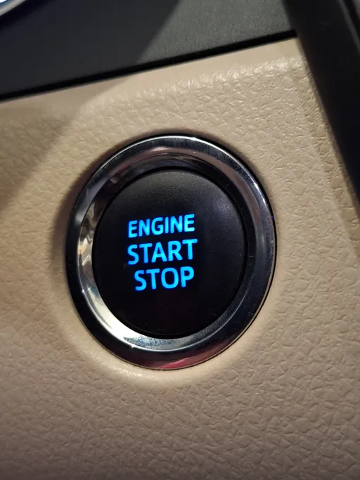 2019 Toyota Camry  GLE 