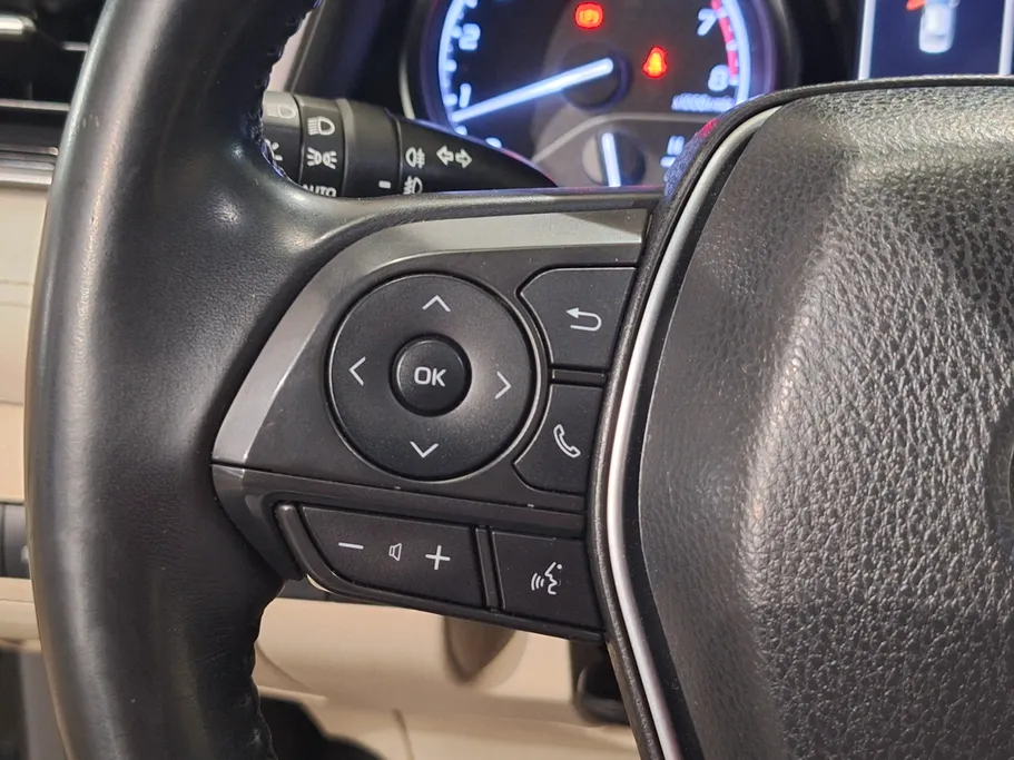 2019 Toyota Camry  GLE 
