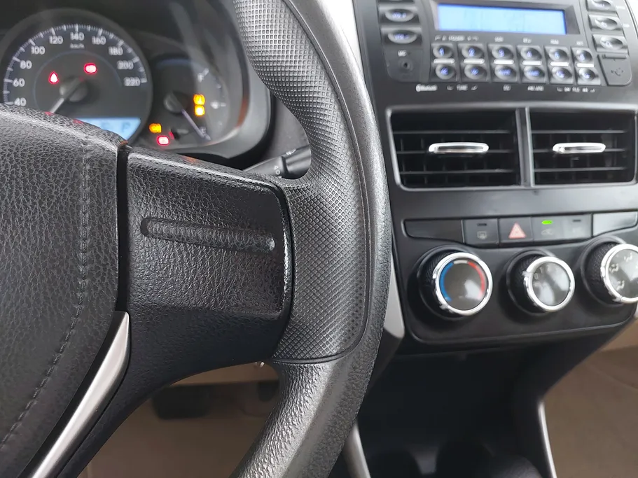 2020 Toyota Yaris  Y 