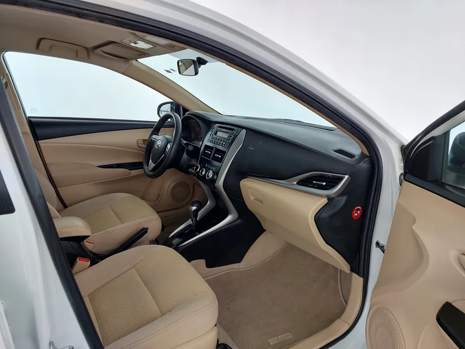 2020 Toyota Yaris  Y 