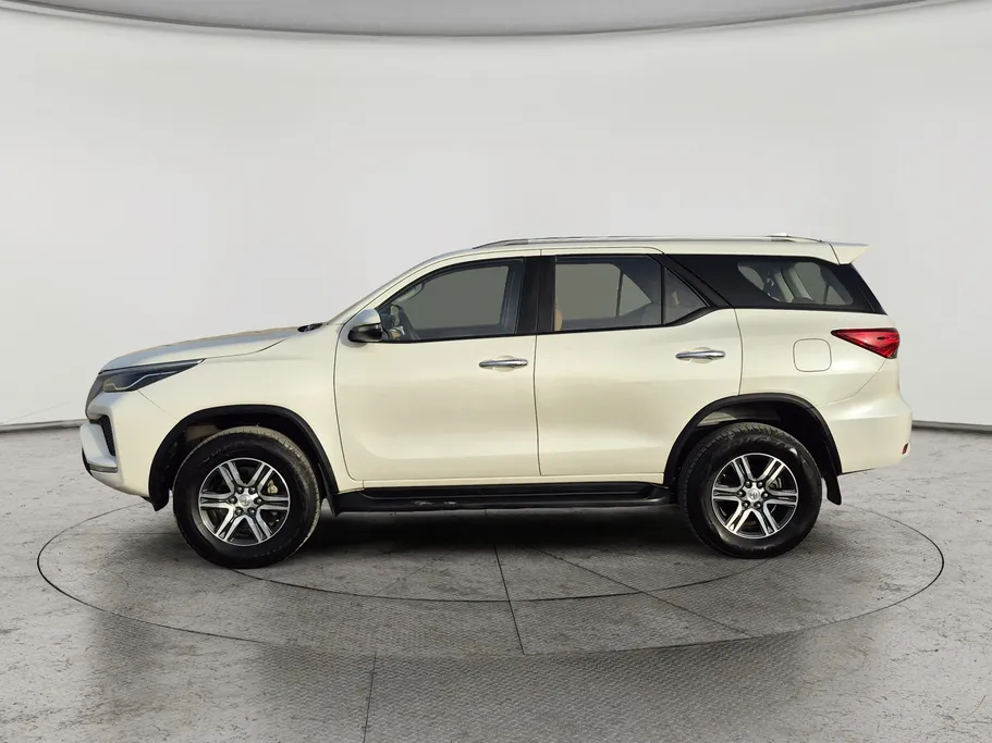 2022 تويوتا Fortuner GX 