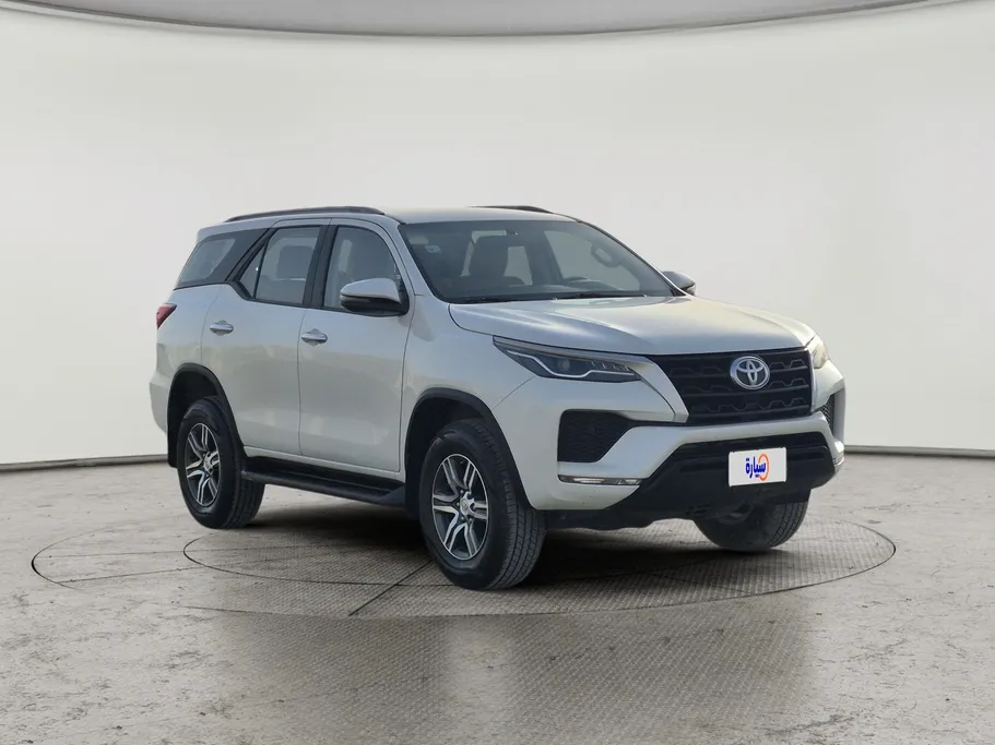 2022 تويوتا Fortuner GX 