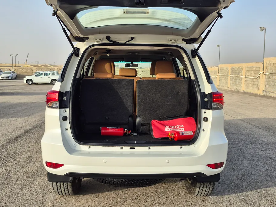 2022 تويوتا Fortuner GX 