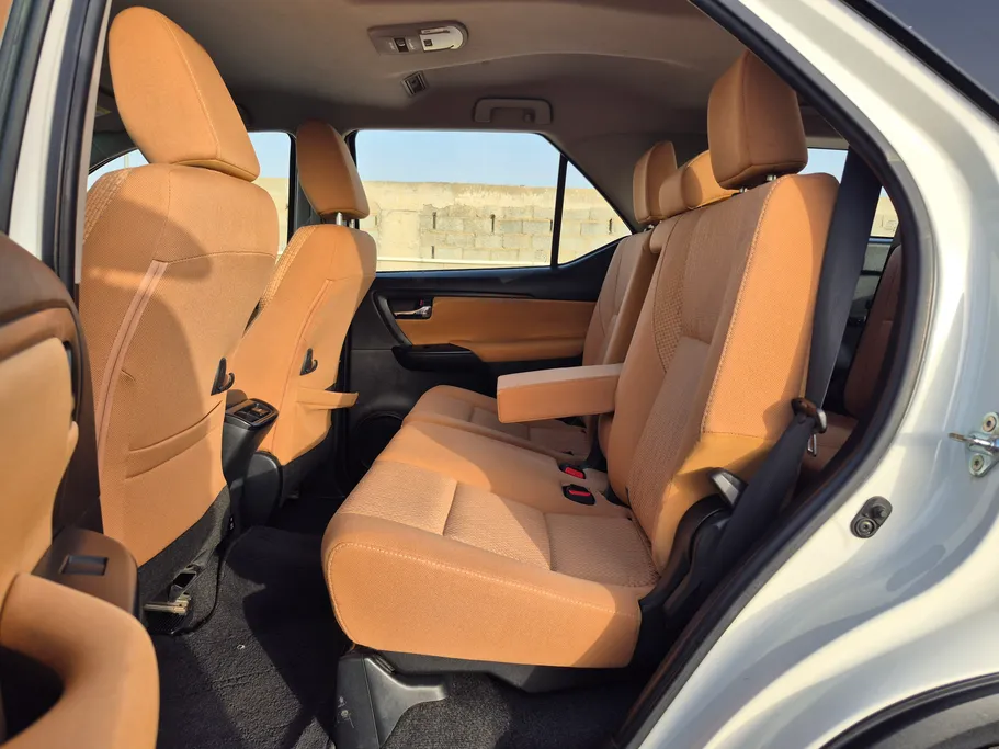2022 تويوتا Fortuner GX 