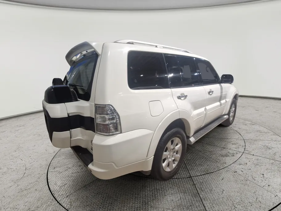 2022 Mitsubishi Pajero GLS 5Doors 