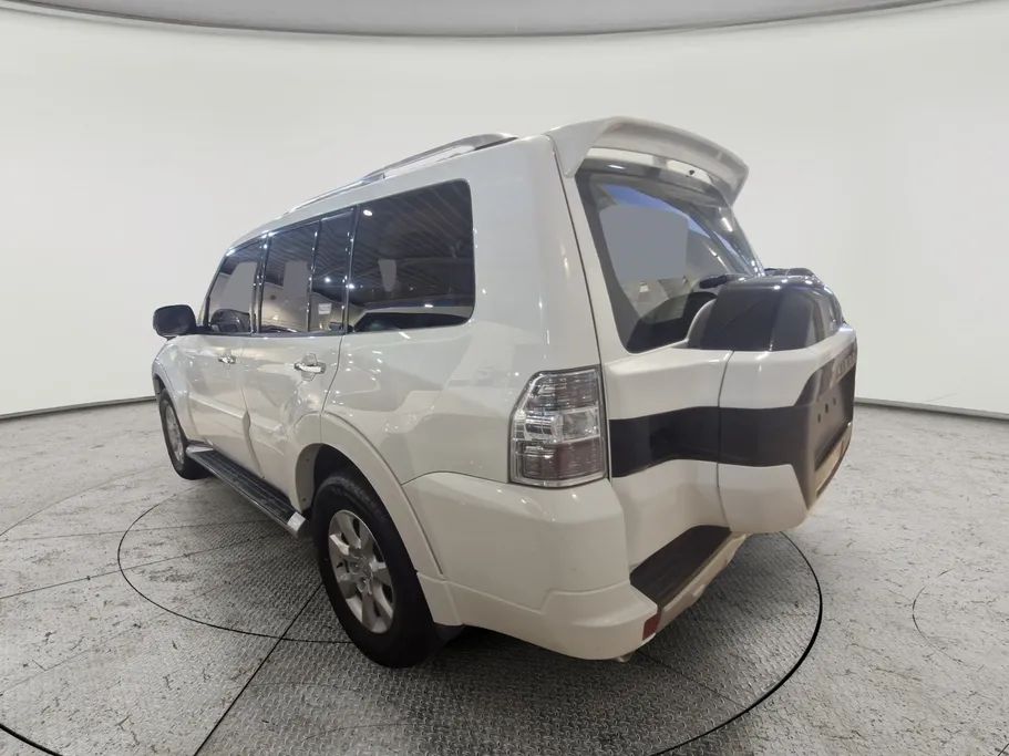 2022 Mitsubishi Pajero GLS 5Doors 