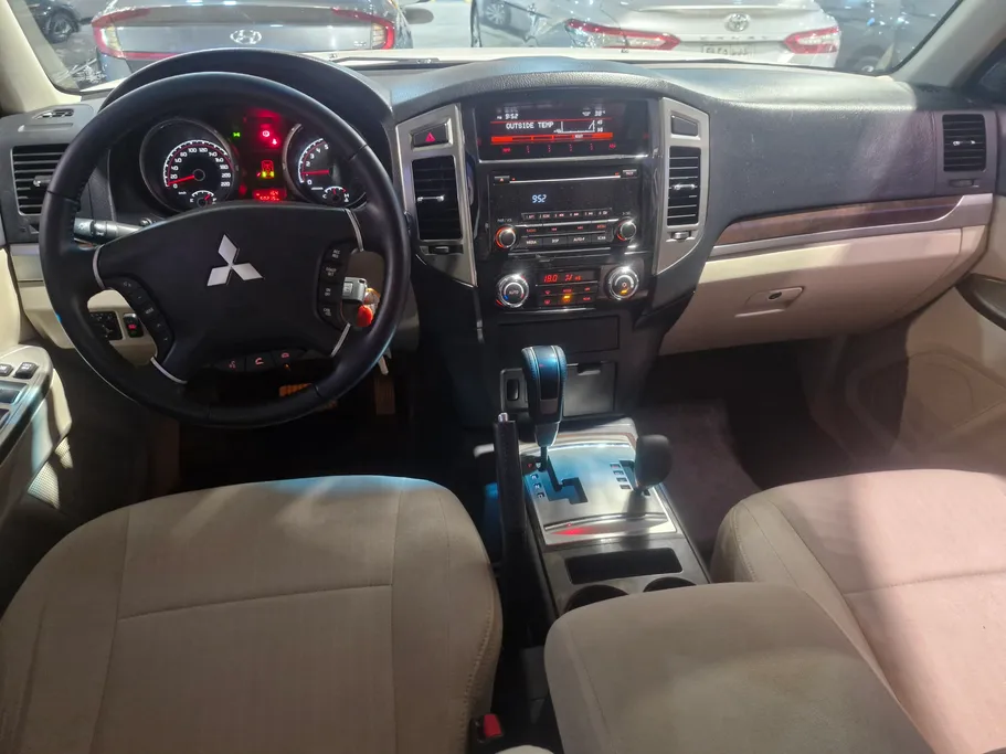 2022 Mitsubishi Pajero GLS 5Doors 