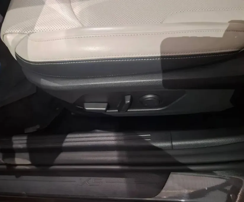 2023 Kia K5 GL 