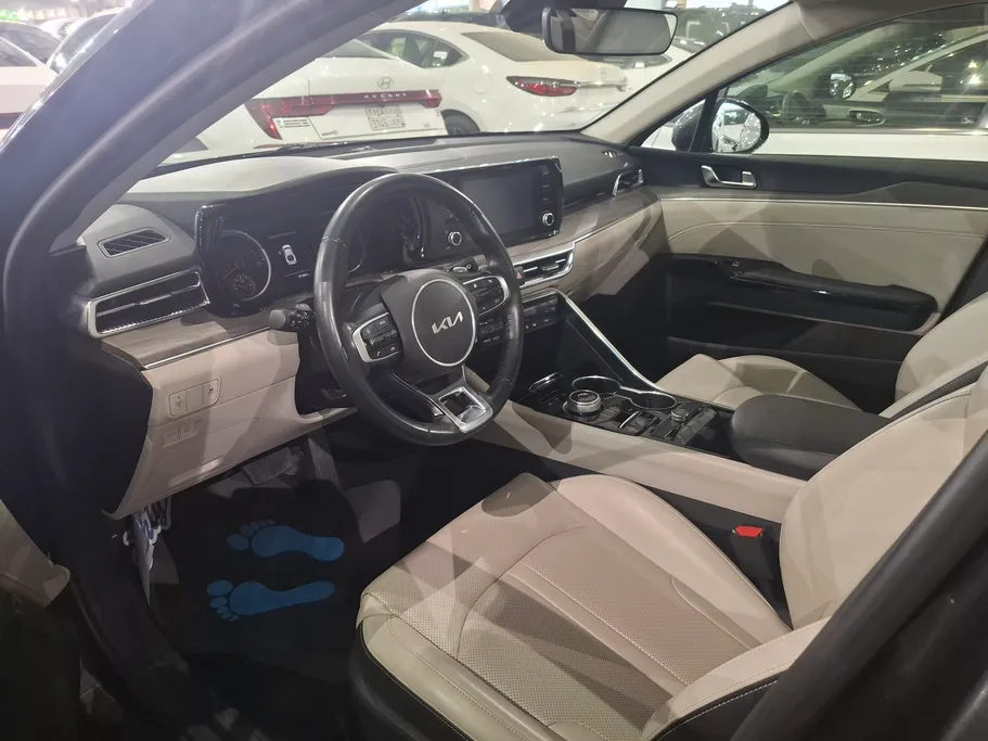 2023 Kia K5 GL 