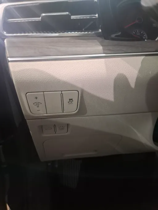 2023 Kia K5 GL 