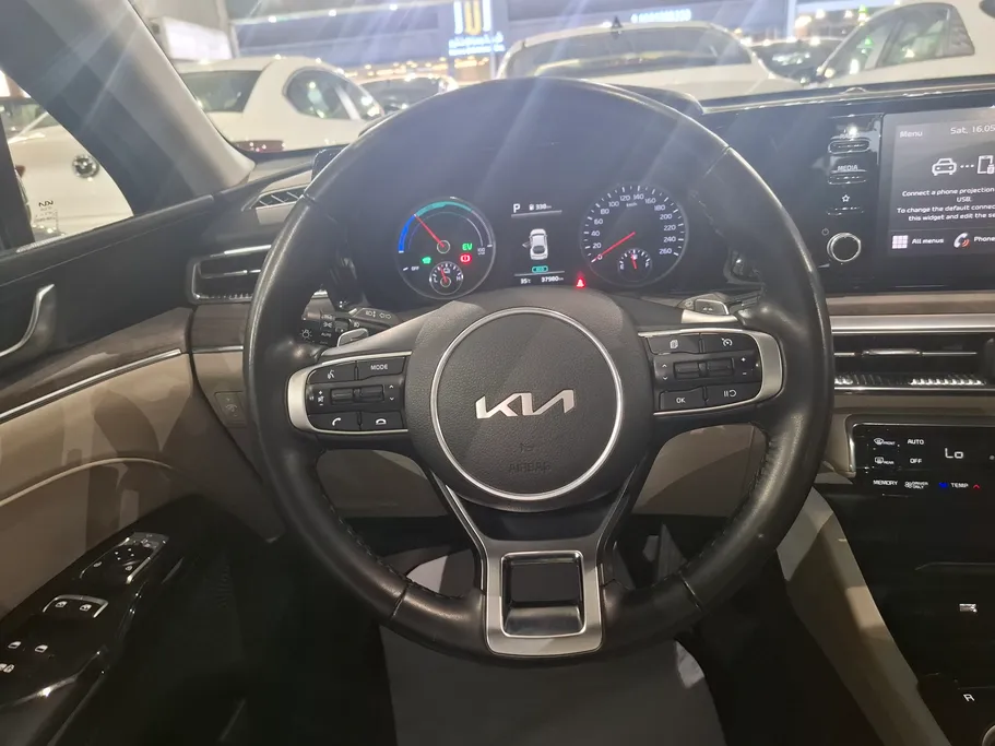 2023 Kia K5 GL 